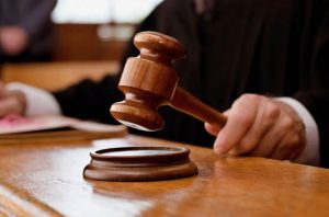 Посадовицю Дніпровської міськради Тетяну Мокрицьку оштрафовано за приховування квартири чоловіка