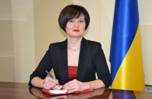 Ексначальниця податкової Полтавщини Рябкова з активами на 6 млн судиться з НАЗК, щоб врятувати квартиру та авто на родичах Ексначальниця податкової Полтавщини Рябкова з активами на 6 млн судиться з НАЗК, щоб врятувати квартиру та авто на родичах