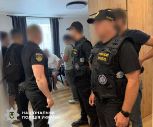 Кримінальний фінал для транснаціональних шахраїв: перед судом постануть члени криптосиндикату, що грабували жителів ЄС за допомогою віддаленого ПЗ